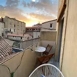 Le Boheme - Center Balcony And Air Conditioning! *