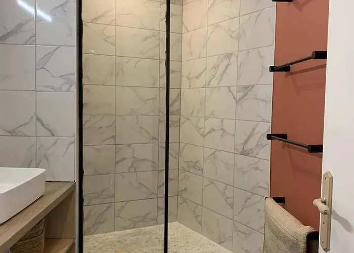 بيت للعطل Le Boheme - Center Balcony And Air Conditioning!